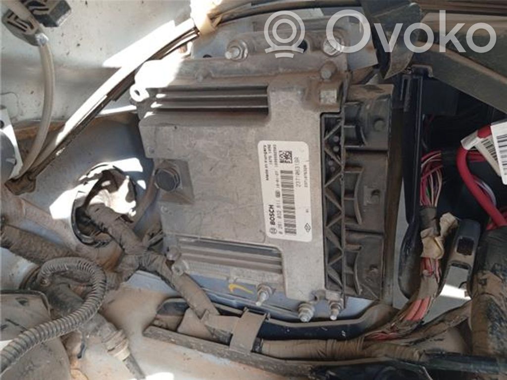 Dacia Sandero Engine control unit/module ECU 