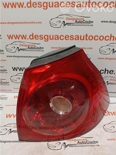 Lámpara de faros/luces traseros