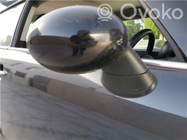 Front door electric wing mirror