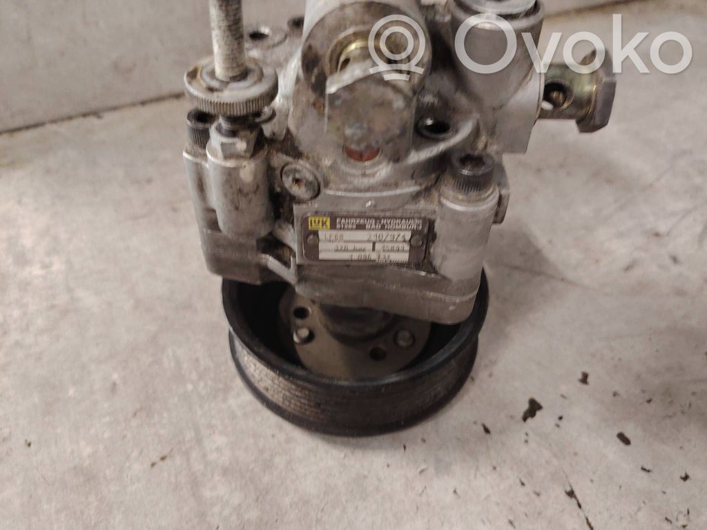 BMW X5 E53 Power steering pump 