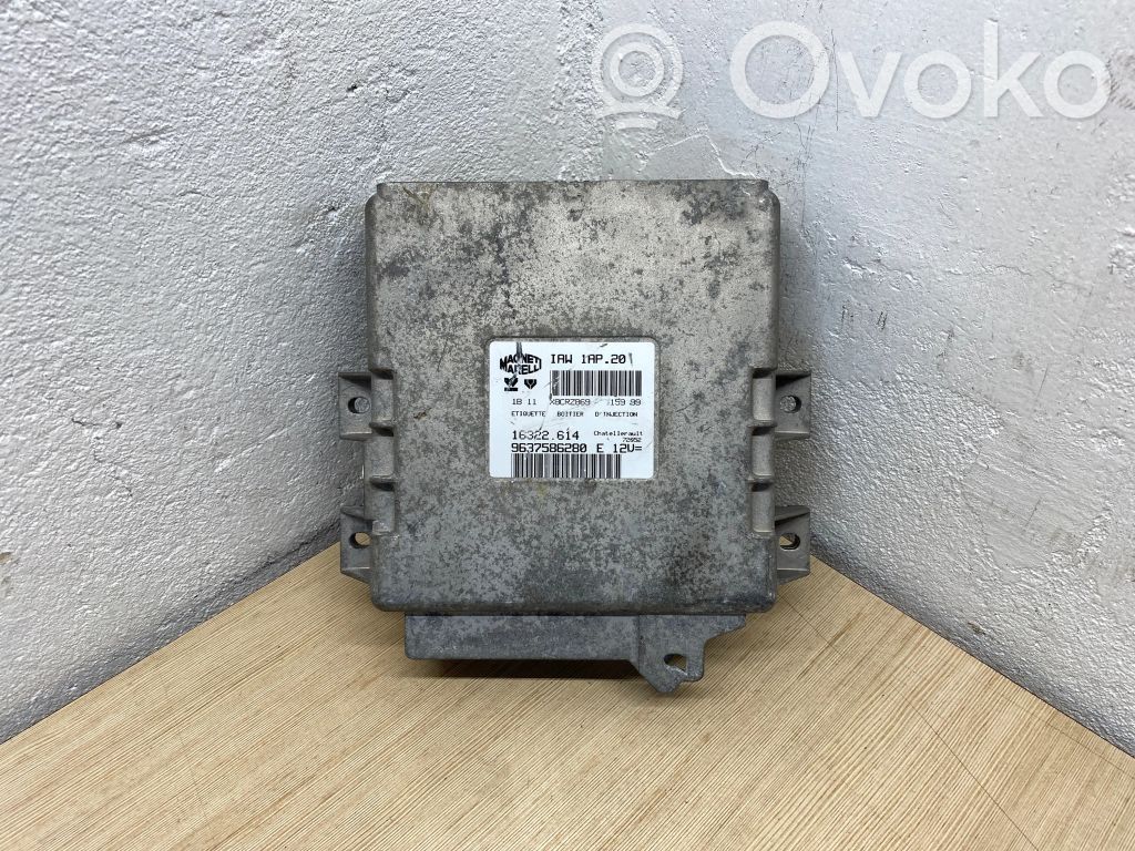 Citroen Berlingo Engine control unit/module 