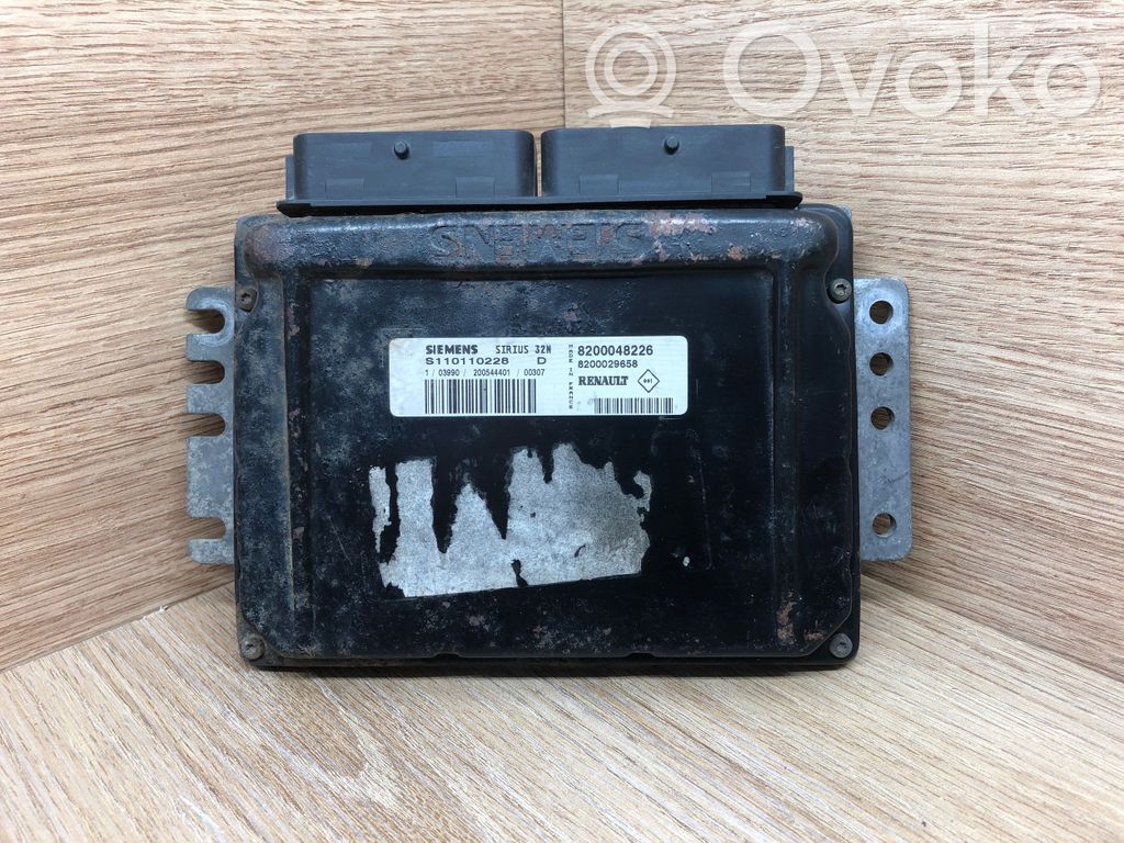 Renault Megane II Engine control unit/module 
