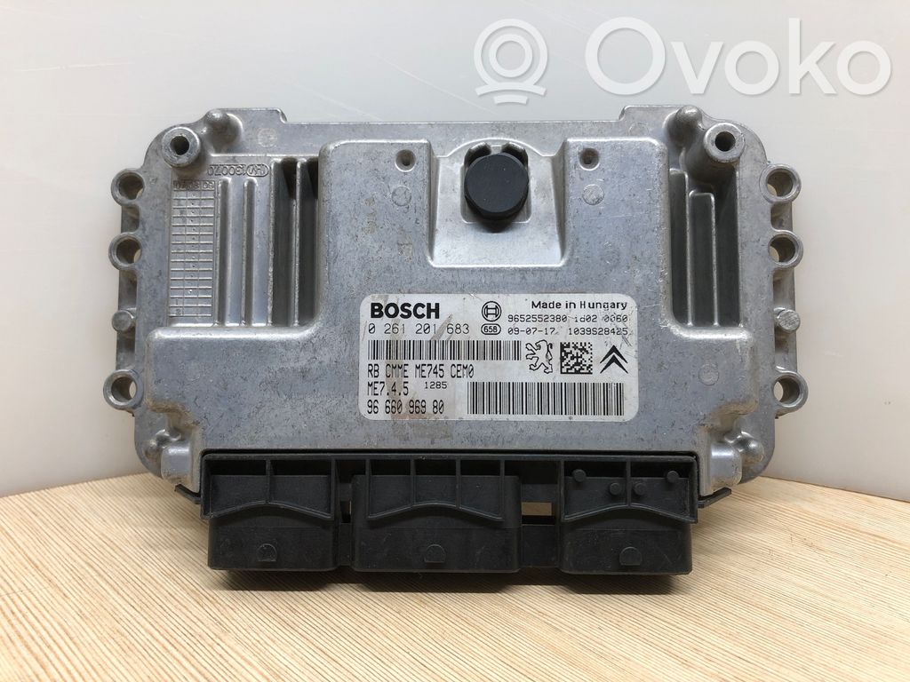 Peugeot 307 Engine control unit/module 