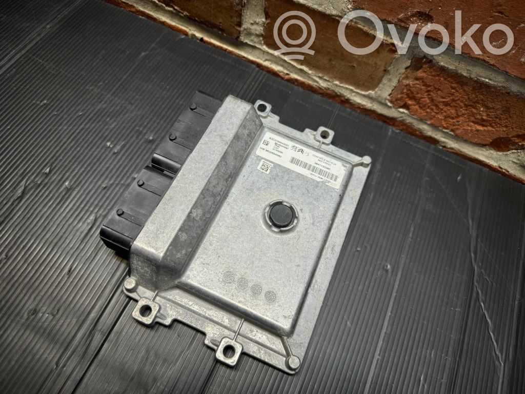 Peugeot 208 I Engine control unit/module 