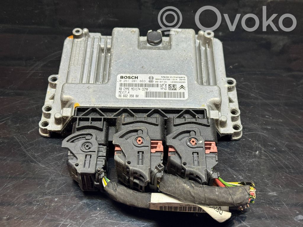 Peugeot 308 Engine control unit/module 