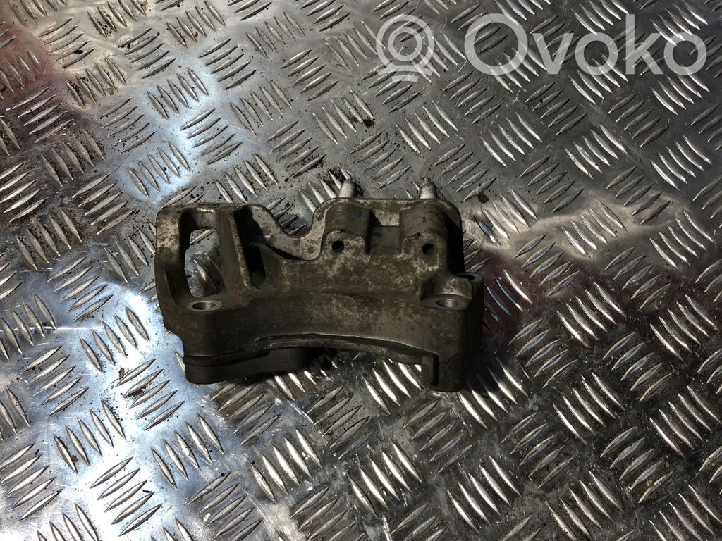 Volvo V70 Gearbox mount 
