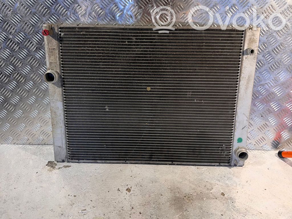 BMW 5 E60 E61 Coolant radiator 