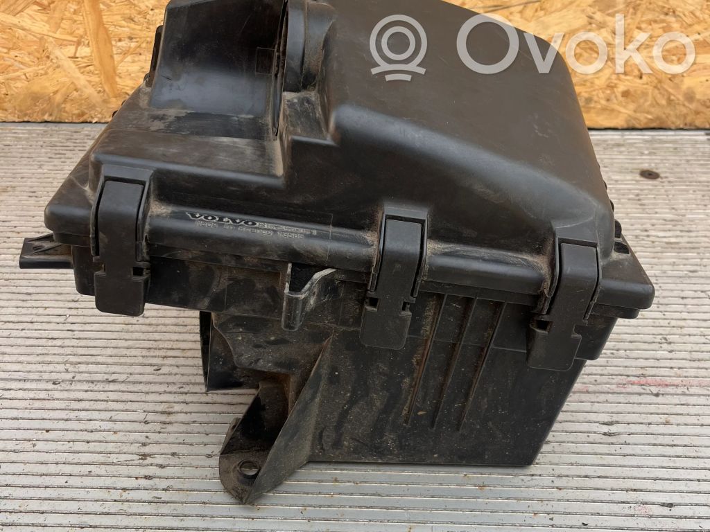 Volvo S80 Air filter box 