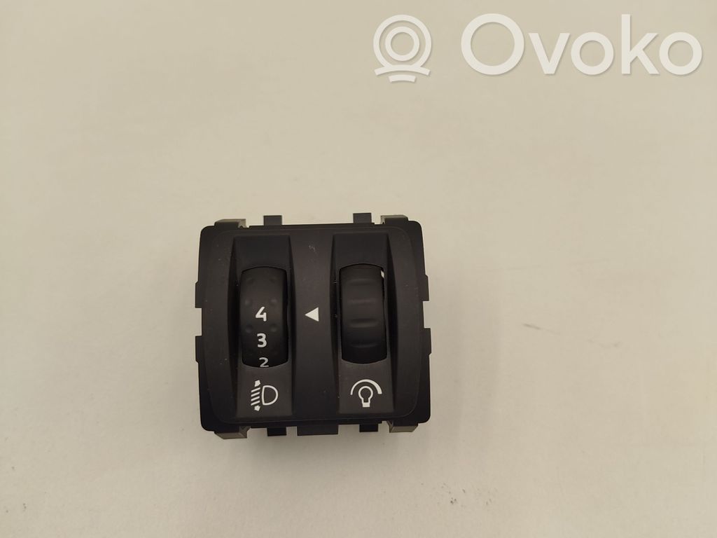 Renault Megane IV Light switch 