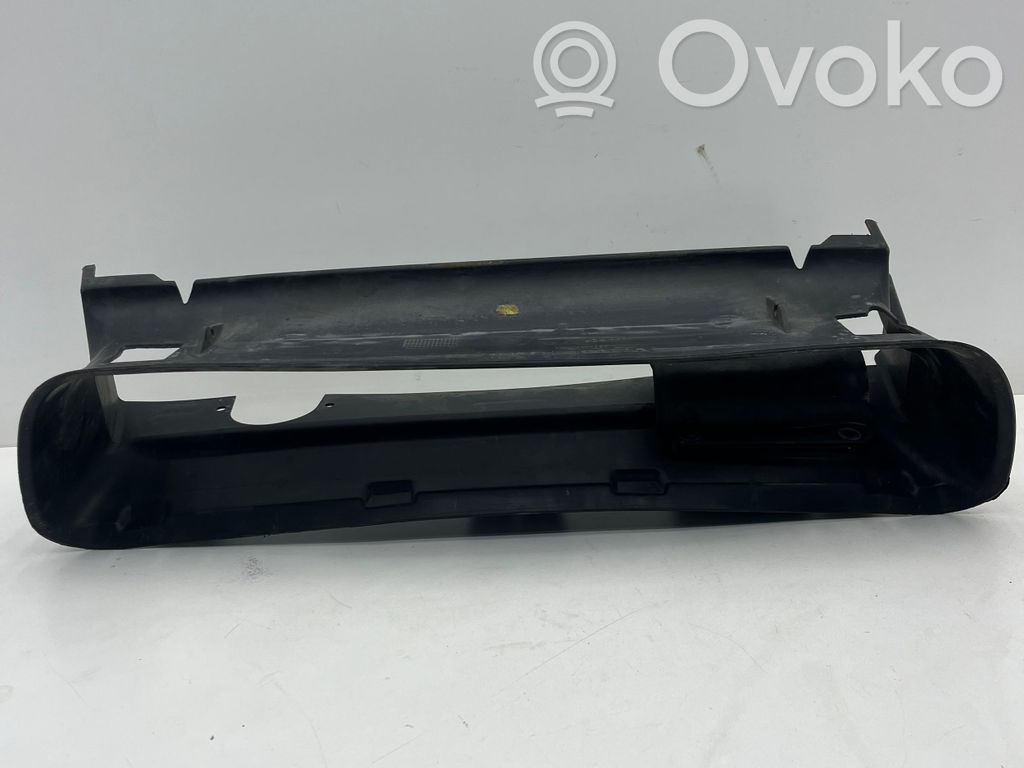 Volvo S40 Radiatoriaus oro nukreipėjas (-ai) 