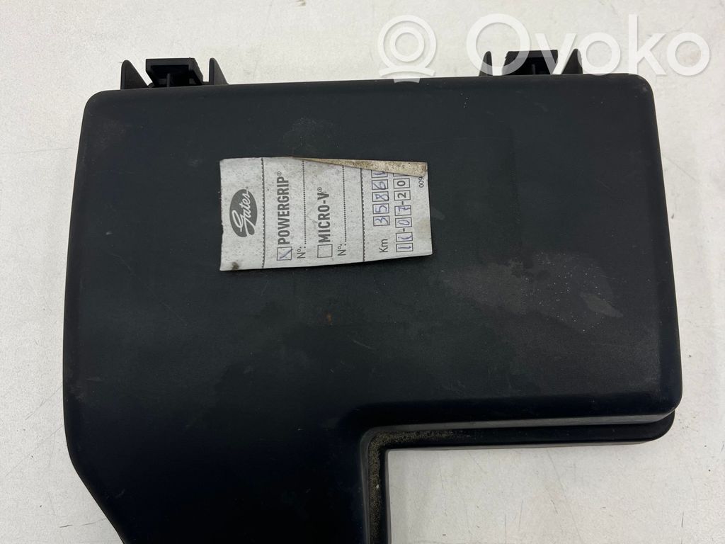 Volvo V70 Fuse box cover 