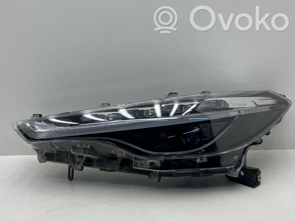 Toyota Corolla Cross Lampa przednia 