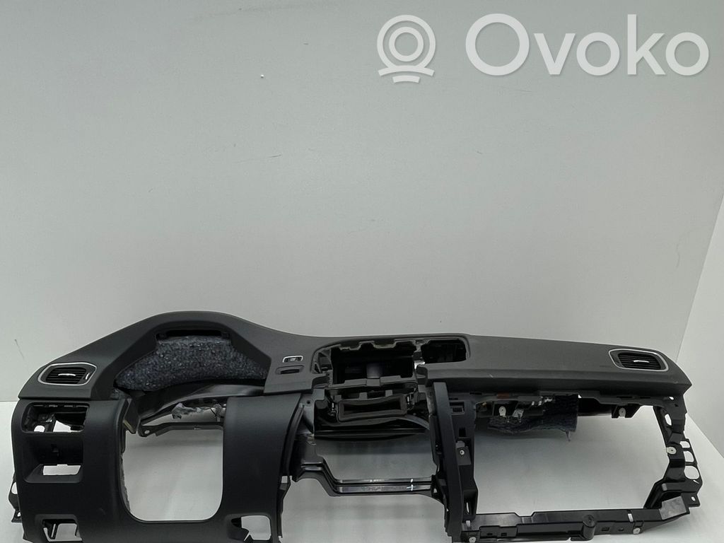 Volvo V60 Panelė 