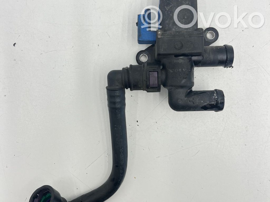 Electric engine pre-heating system (optional)   31319025,31293997