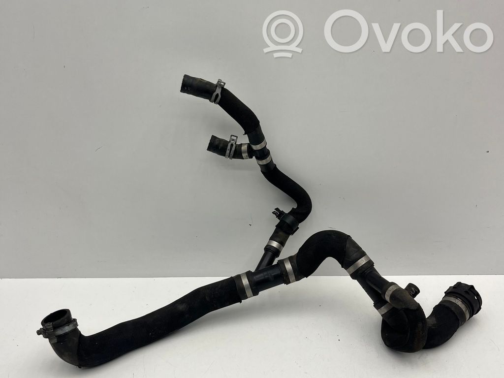 Volvo V60 Engine coolant pipe/hose 