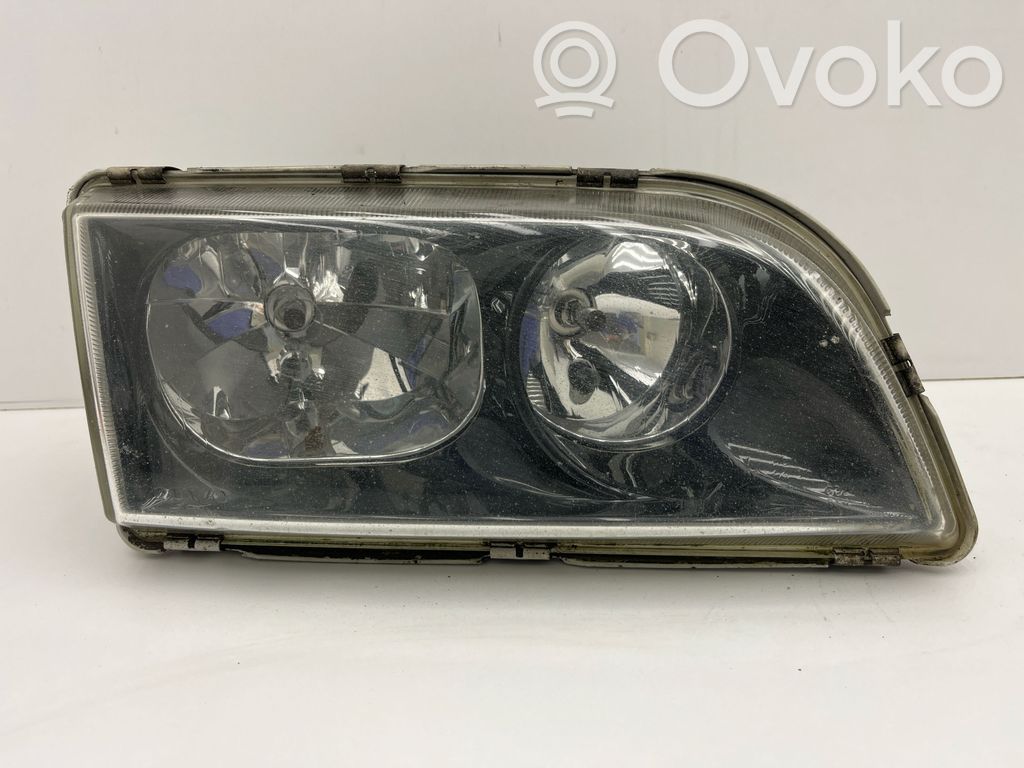 Volvo S40, V40 Lampa przednia 