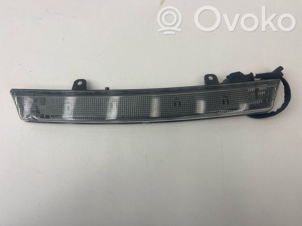 Peugeot 208 I Third/center stoplight 