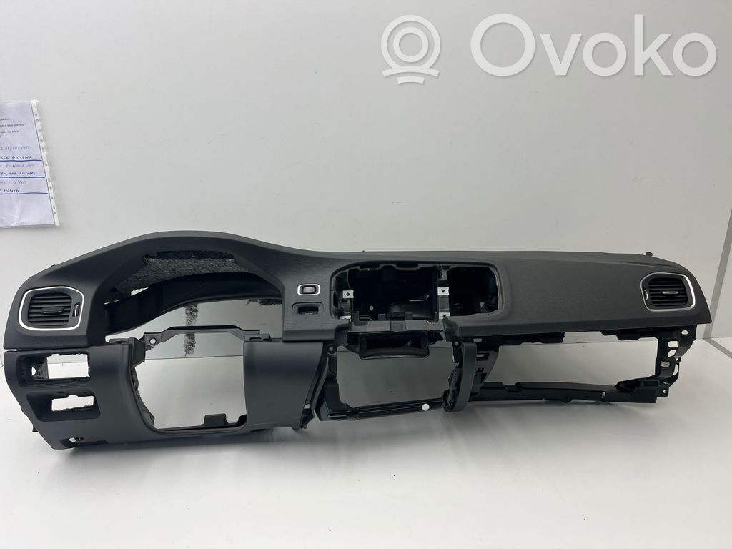 Volvo V60 Panelė 