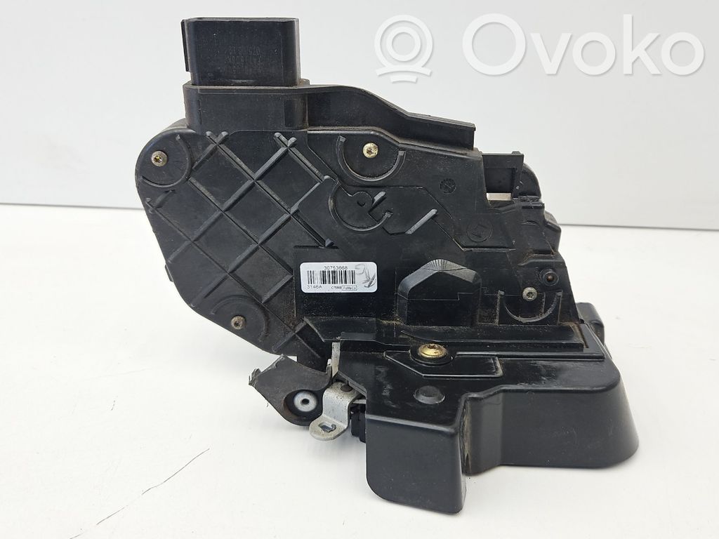 Volvo V50 Aizmugurē slēdzene 