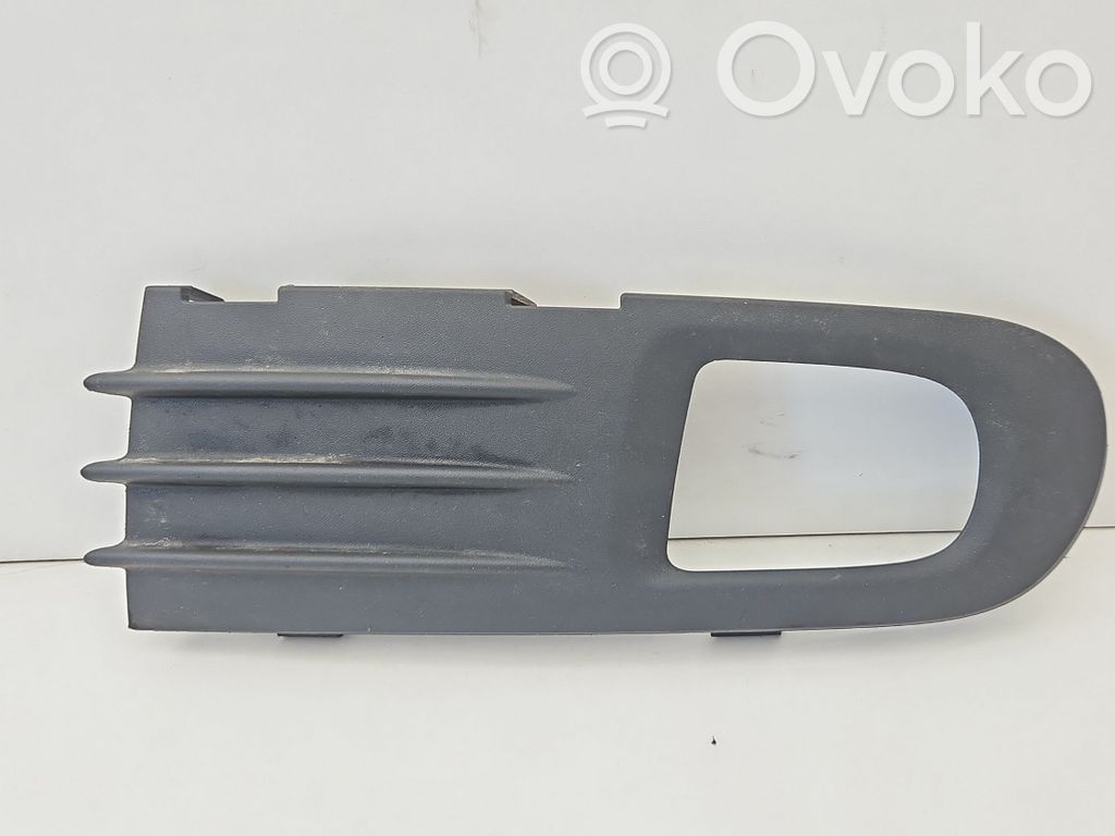Volvo V50 Etusumuvalon ritilä 