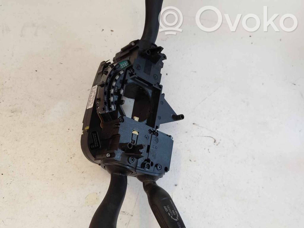 Audi A8 S8 D3 4E Wiper turn signal indicator stalk/switch 