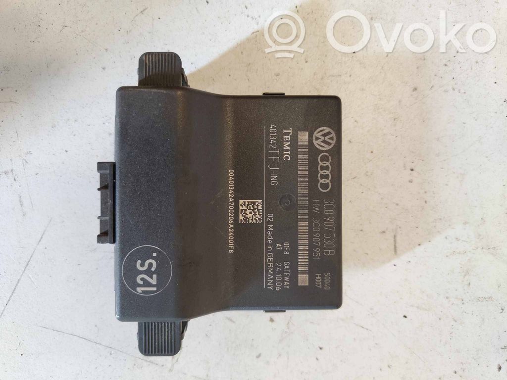 Volkswagen PASSAT B6 Gateway control module 