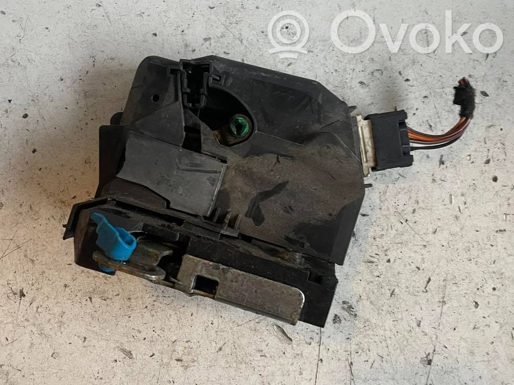 Mini One - Cooper Clubman R55 Front door lock 