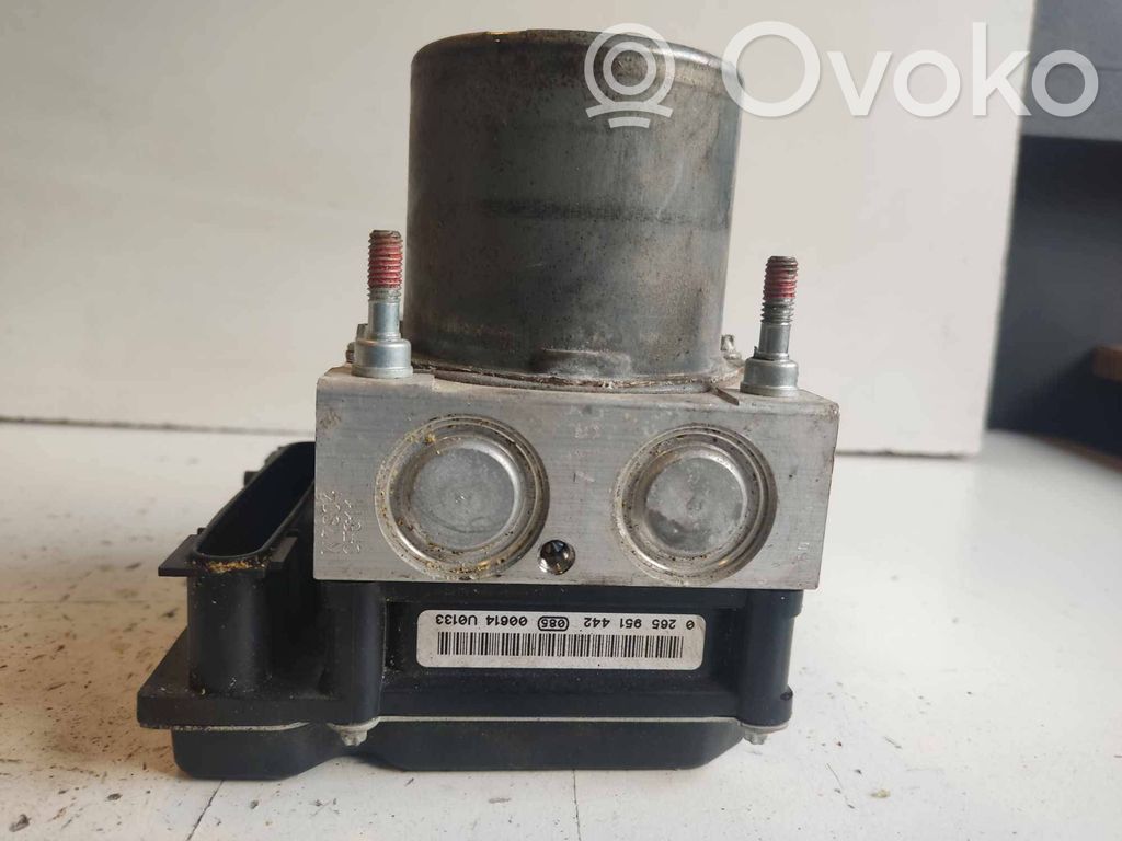 Toyota Corolla Verso AR10 ABS Blokas 