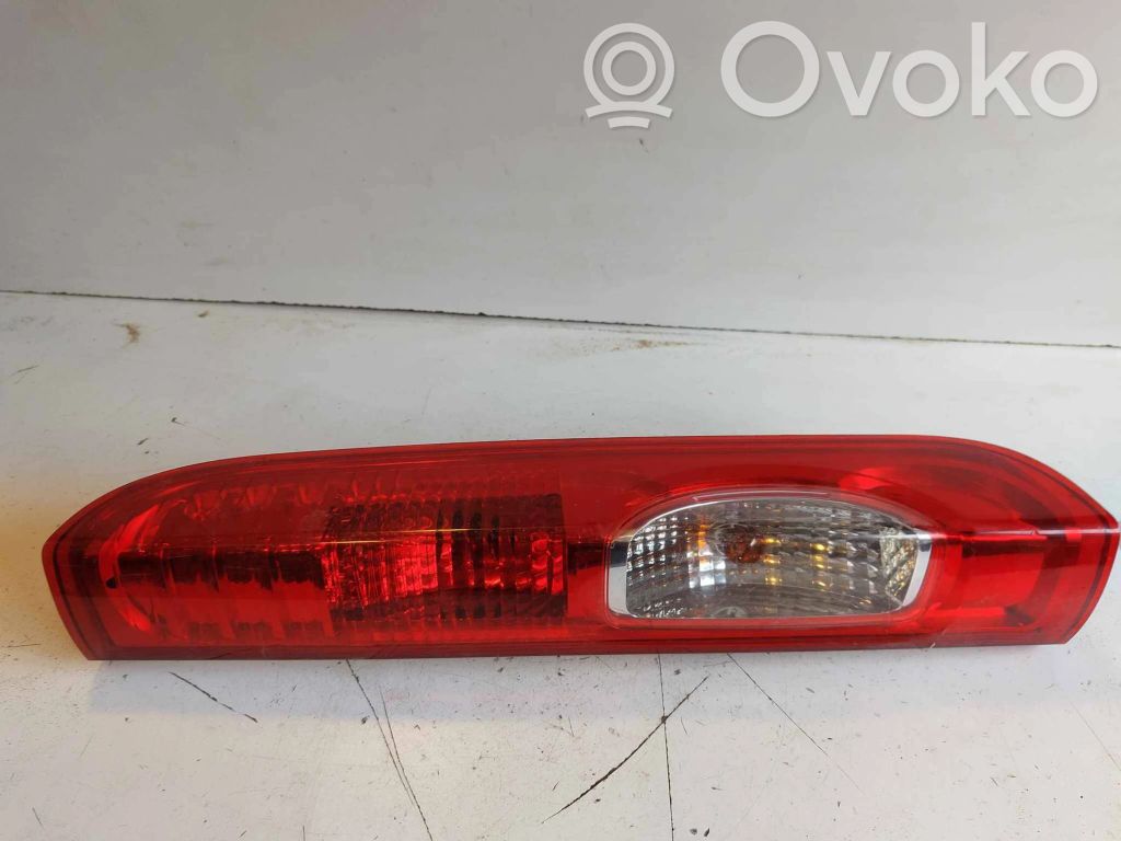 Opel Vivaro Rear/tail lights 