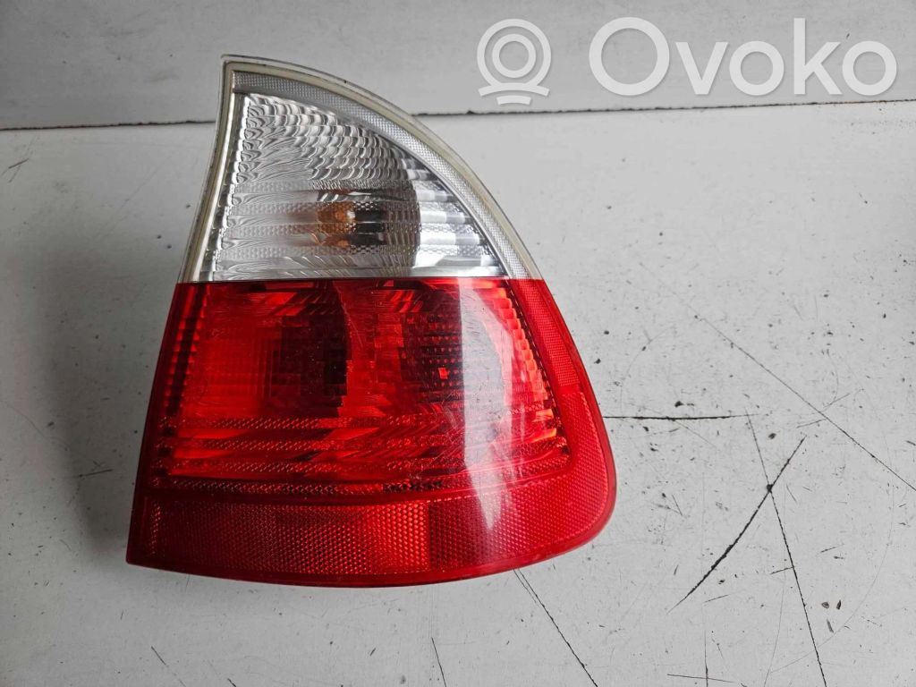 BMW 3 E46 Aizmugurējais lukturis virsbūvē 
