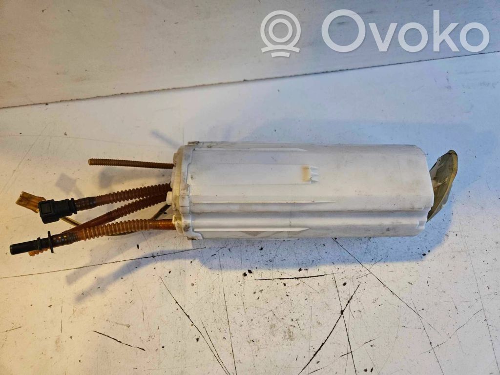 Audi A8 S8 D3 4E Bomba interna de combustible 