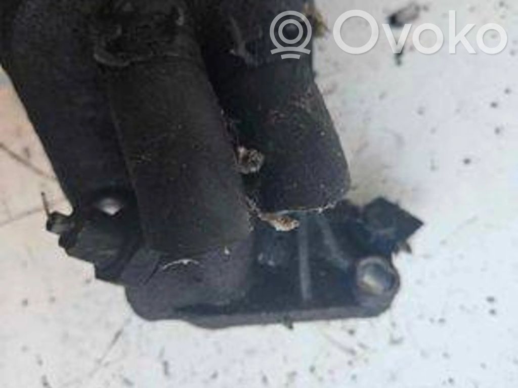 Opel Movano A Oil filter mounting bracket 
