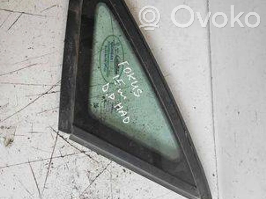Ford Focus Front triangle window/glass 