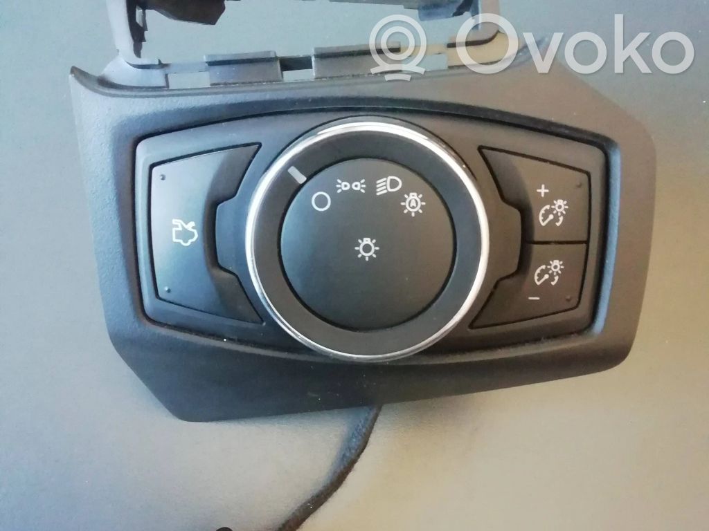 Ford Focus Light switch 