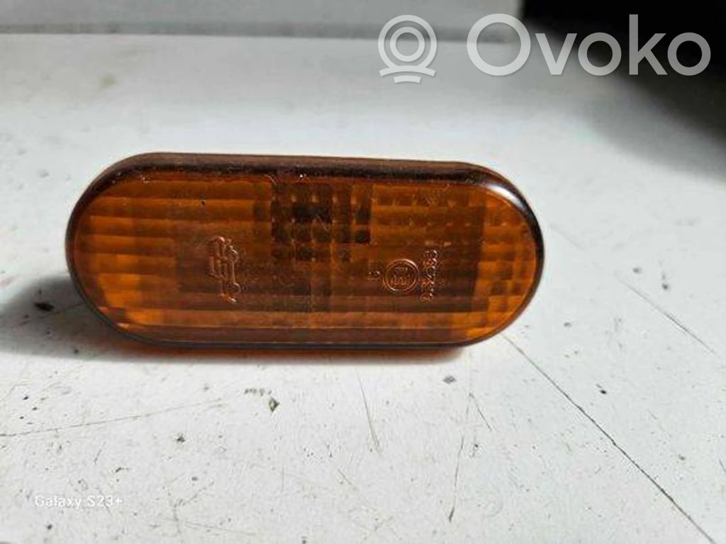 Volkswagen PASSAT B5 Seitenblinker 
