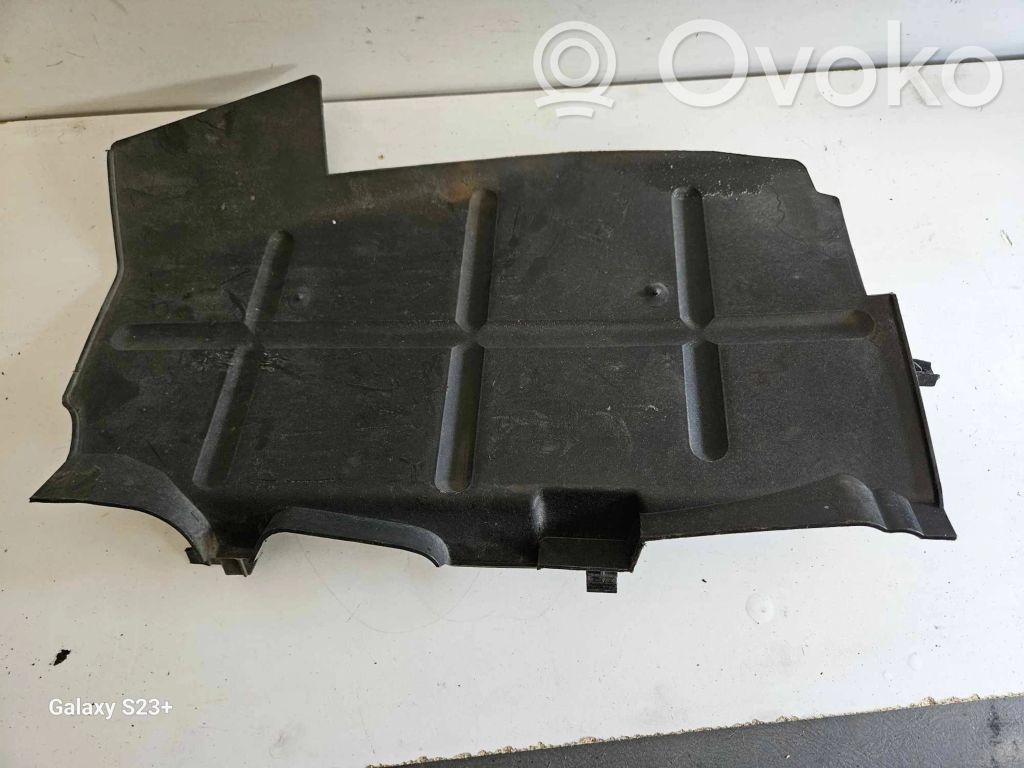 Opel Vivaro Otros repuestos de carrocería inferior 