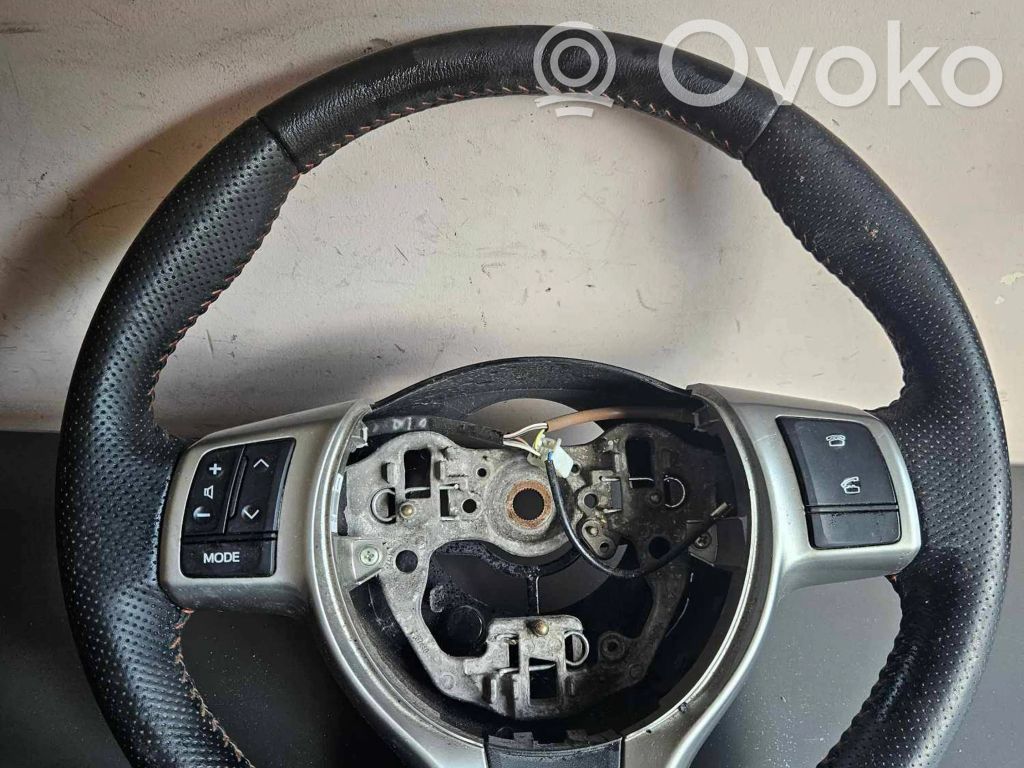 Toyota Yaris Ohjauspyörä 