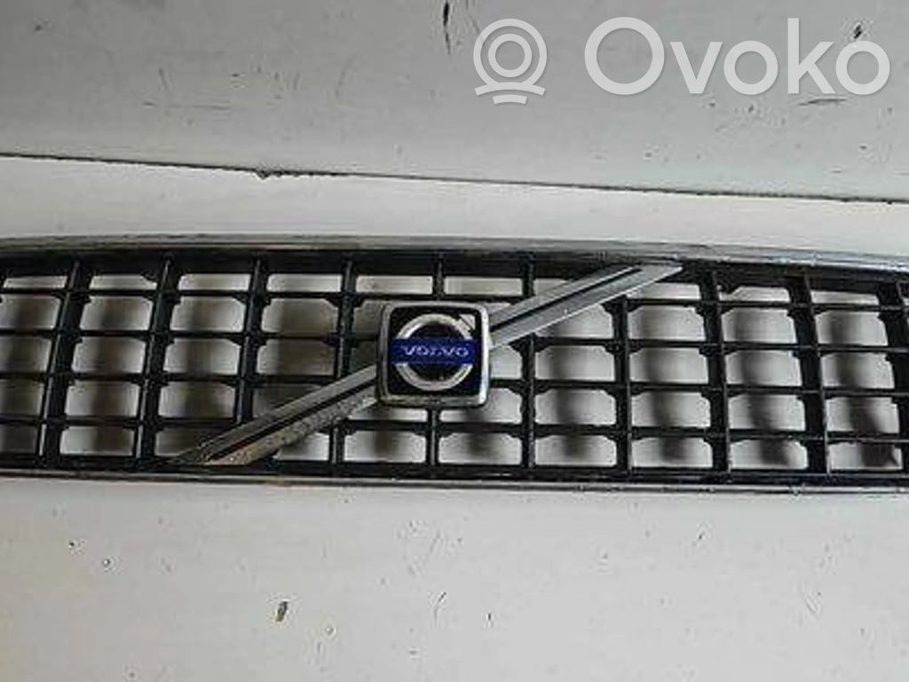 Volvo S40 Etupuskurin ylempi jäähdytinsäleikkö 