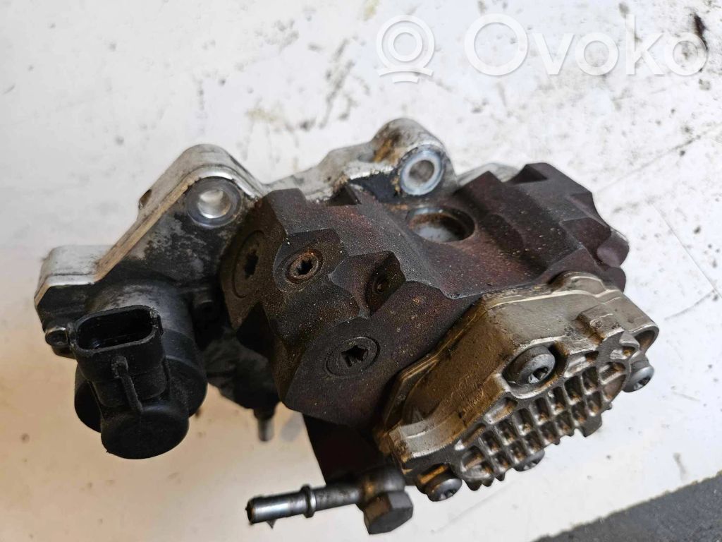 Renault Trafic II (X83) Fuel injection high pressure pump 