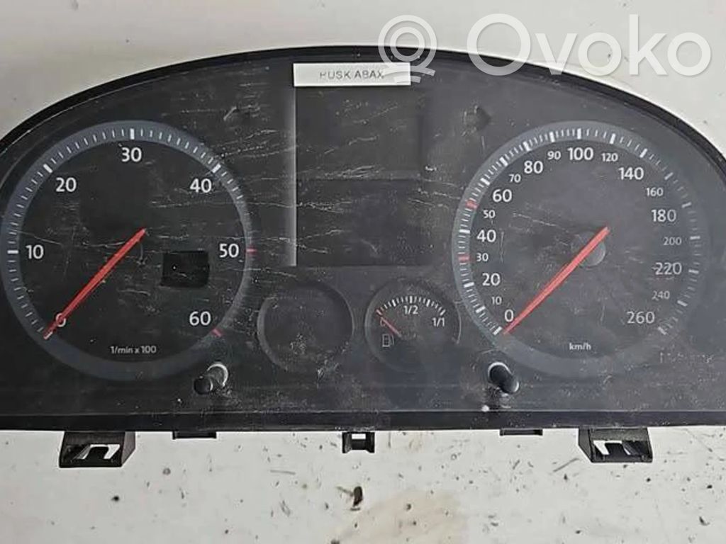Volkswagen Caddy Speedometer (instrument cluster) 