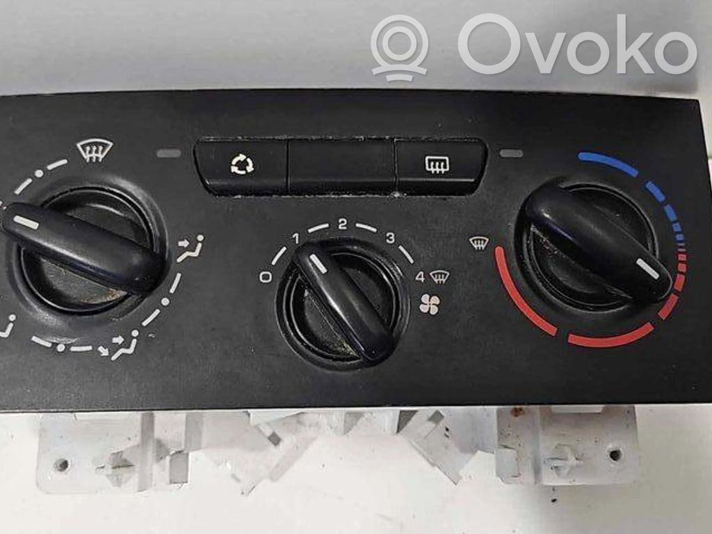 Peugeot Expert Climate control unit 