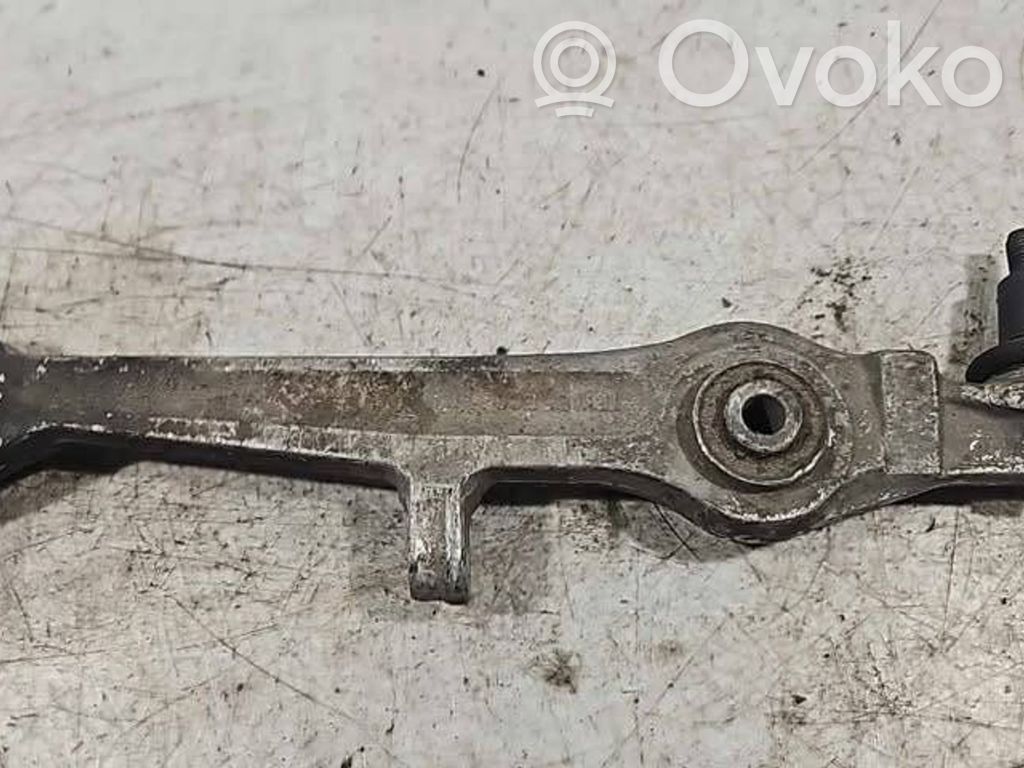 Volkswagen PASSAT B5.5 Front control arm 
