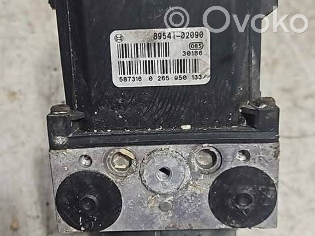 Toyota Corolla E120 E130 ABS Pump 