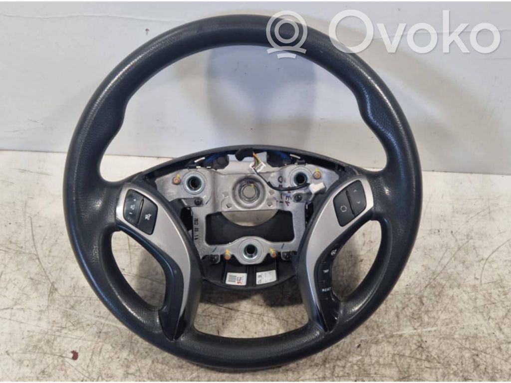 Hyundai i30 Ohjauspyörä 