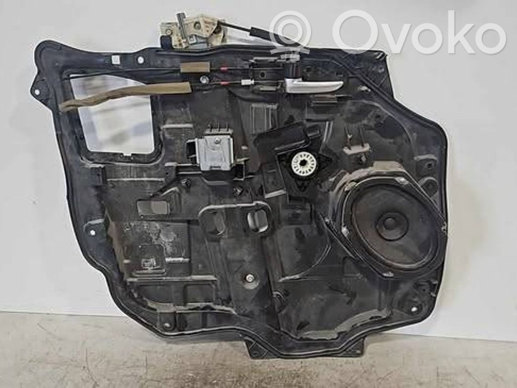 Mazda 5 Mecanismo para subir la puerta delantera sin motor 