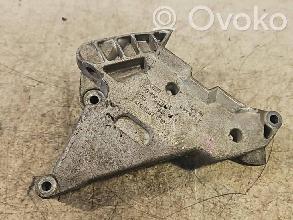 Volkswagen PASSAT B6 Engine mounting bracket 