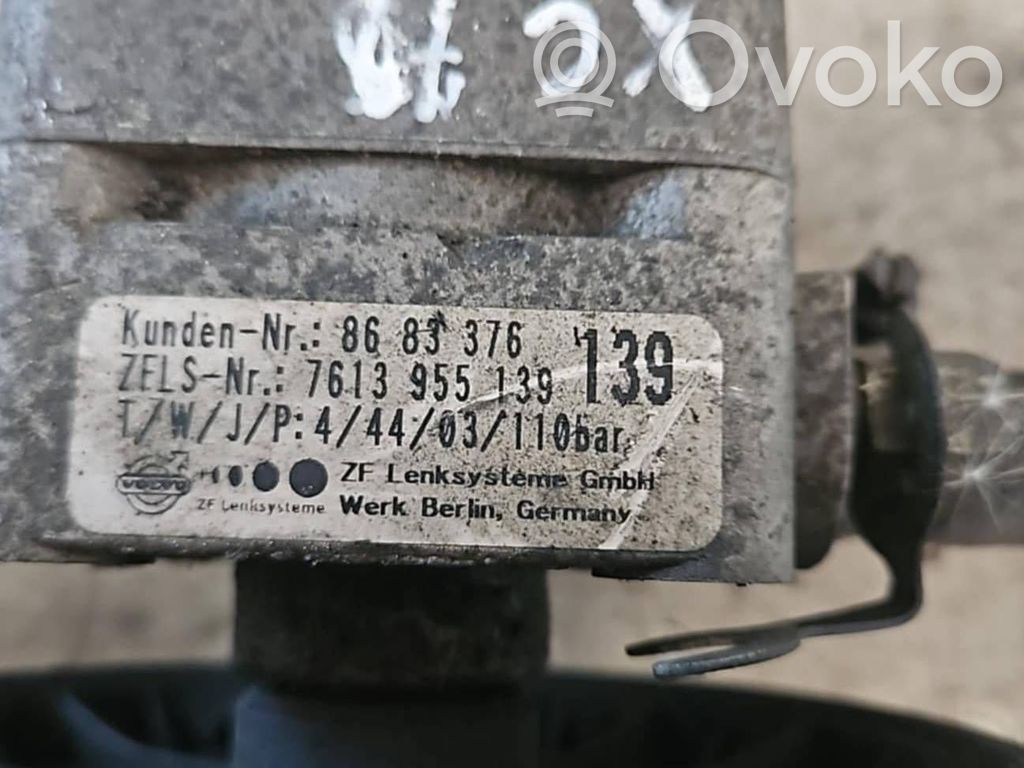 Volvo XC70 Ohjaustehostimen pumppu 