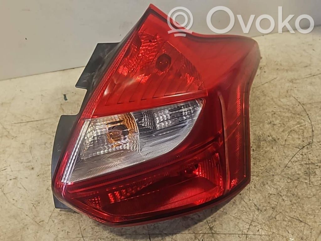 Rear/tail lights   03740