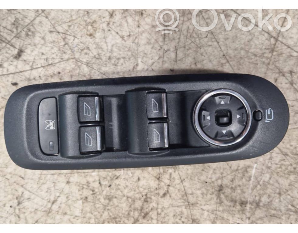 Ford Mondeo MK IV Electric window control switch 