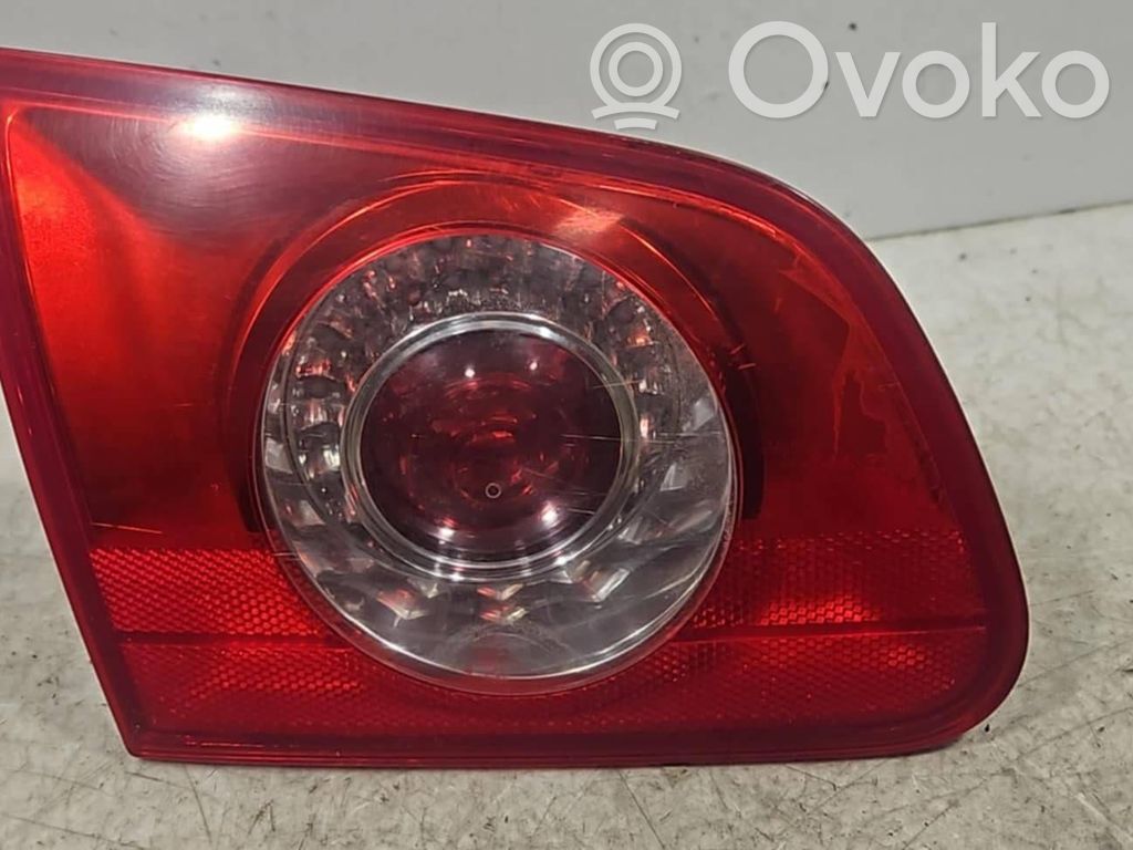 Volkswagen PASSAT B6 Luci posteriori del portellone del bagagliaio 